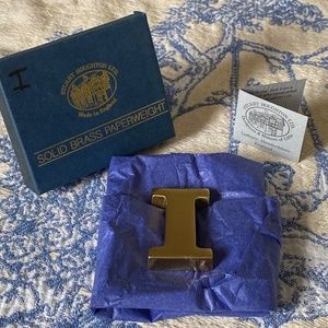 Solid Brass I Initial Paperweight I Letter "ɪ"